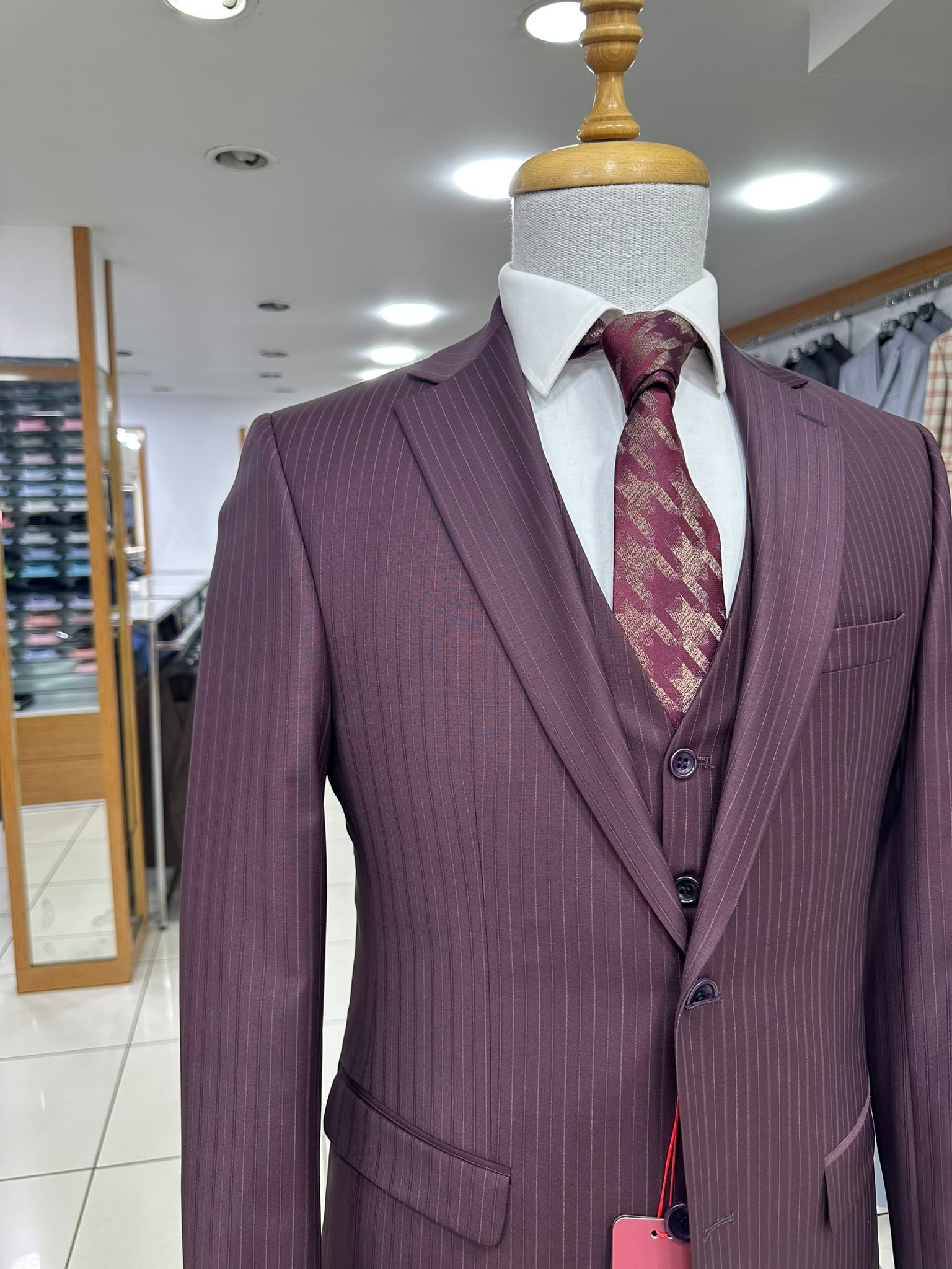 ITALIAN SUITS